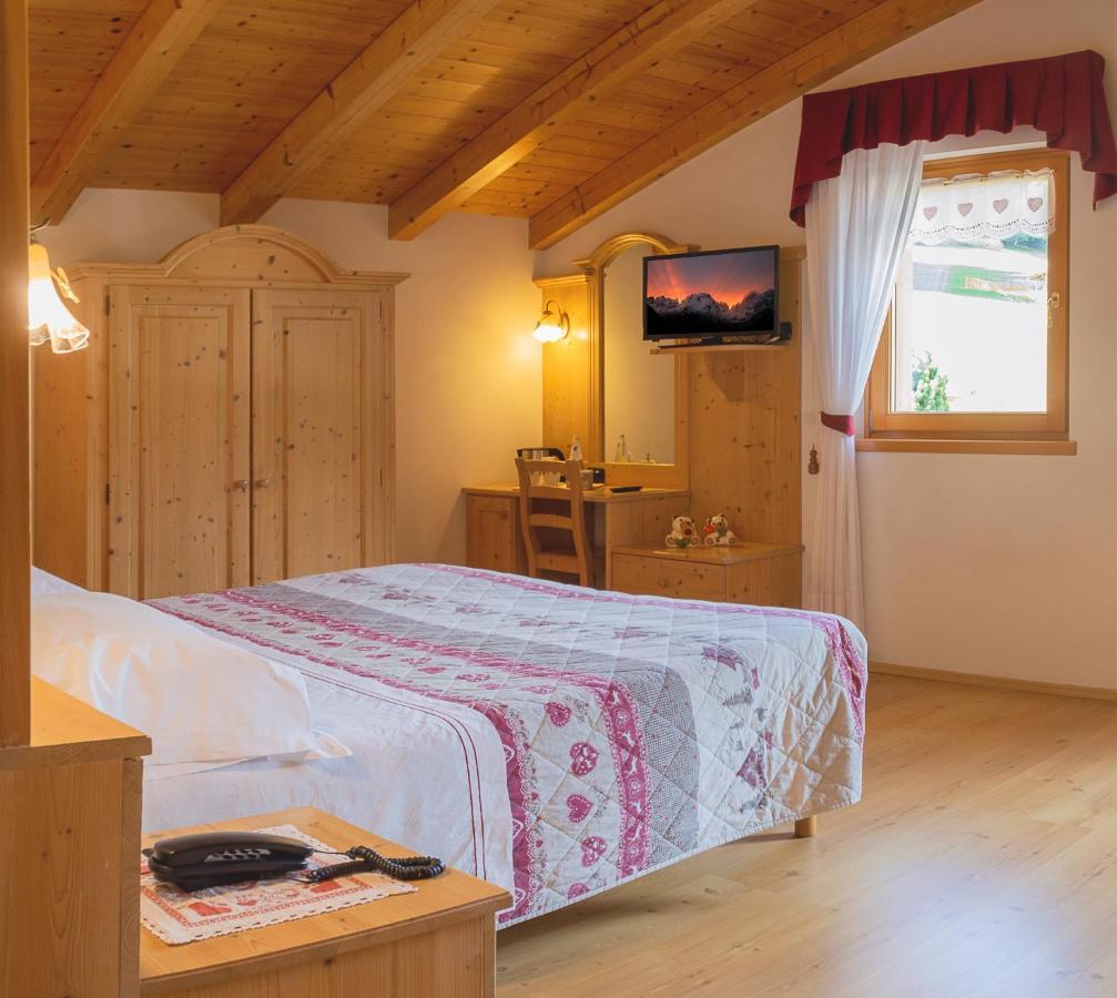 Hotel Garni Sant'Antonio Con Spa Мадонна-ди-Кампильо Экстерьер фото