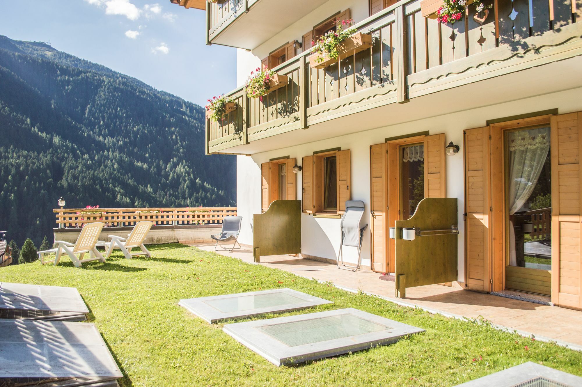 Hotel Garni Sant'Antonio Con Spa Мадонна-ди-Кампильо Экстерьер фото